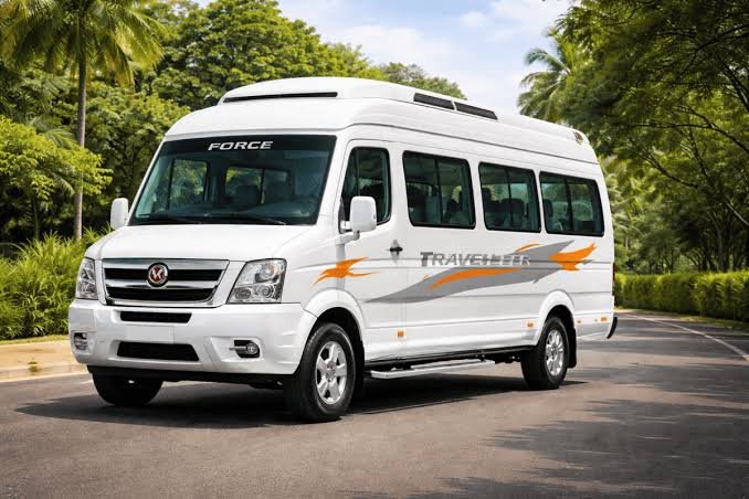 26 Seater Traveller